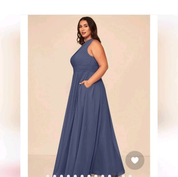 Never worn! Azazie Molly - Picture 2 of 3